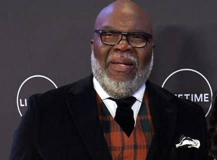 TD Jakes' Versace Polo Sparks Jokes 